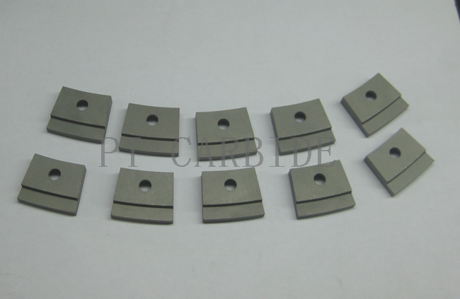 Tungsten Carbide Wear Tiles Fixed with Thread 