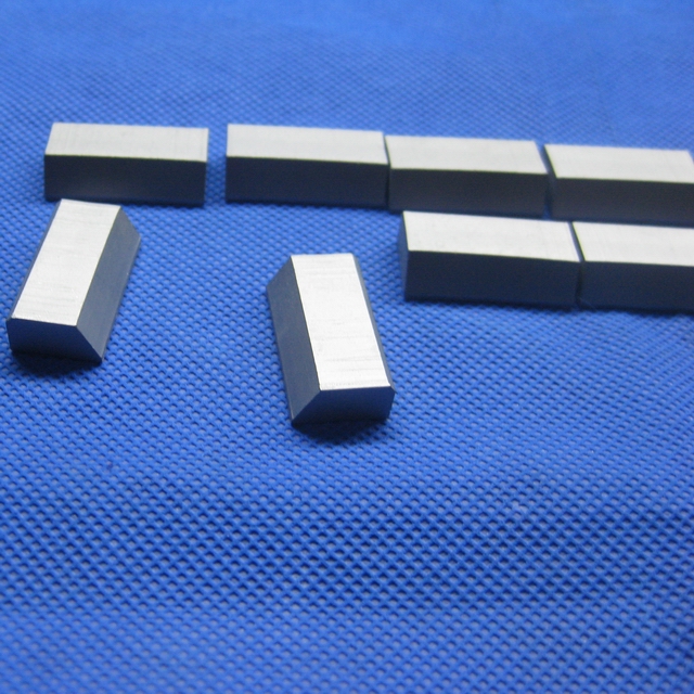 tungsten carbide plate